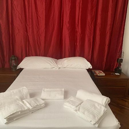 Altrove Bed & Breakfast Каляри Екстериор снимка