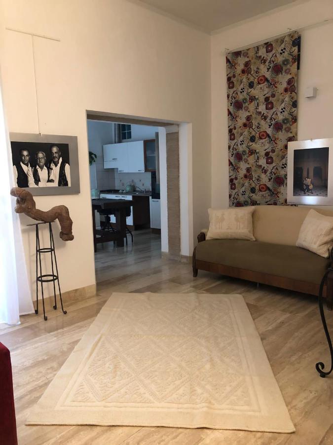 Altrove Bed & Breakfast Каляри Екстериор снимка